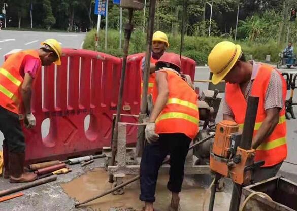 罗江一路面注浆加固